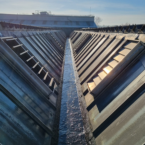 Industrial Gutter Joints